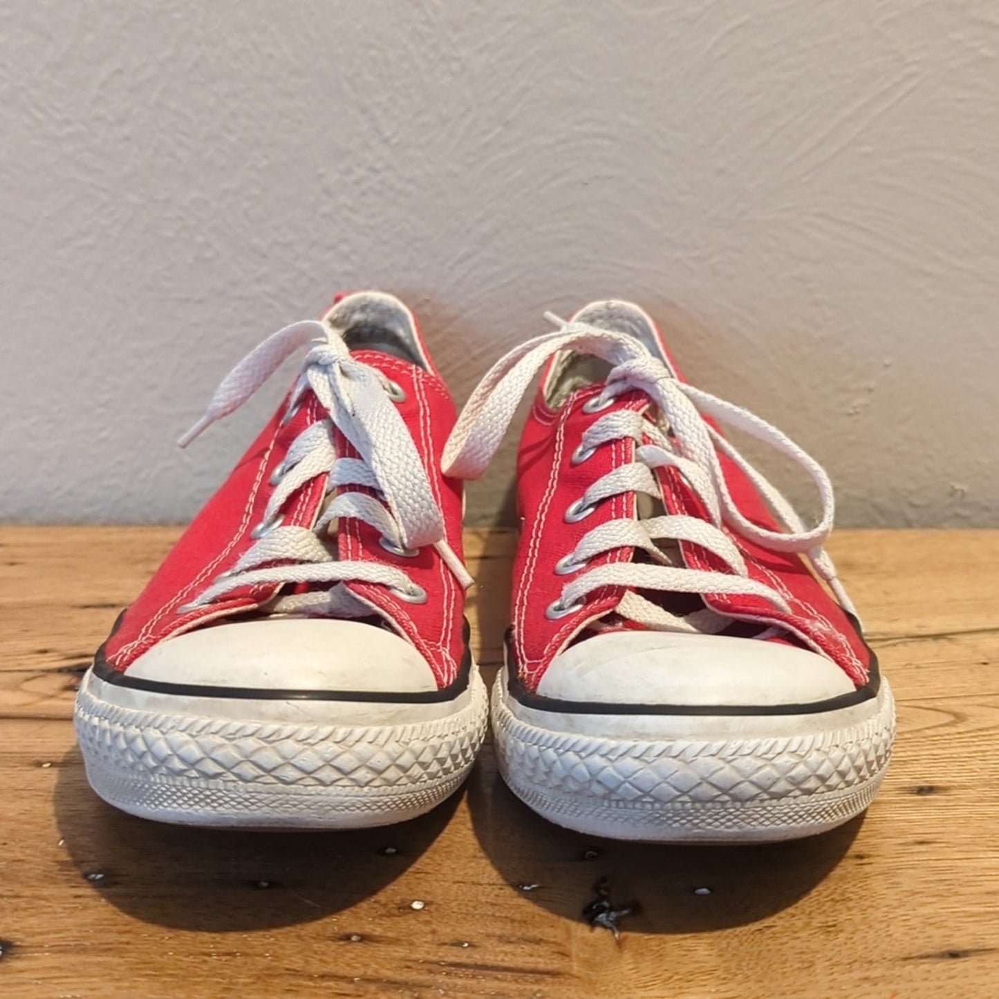 Converse All Star Red Lace Up Tennis Shoe Men's Size 3 (Women's 5)