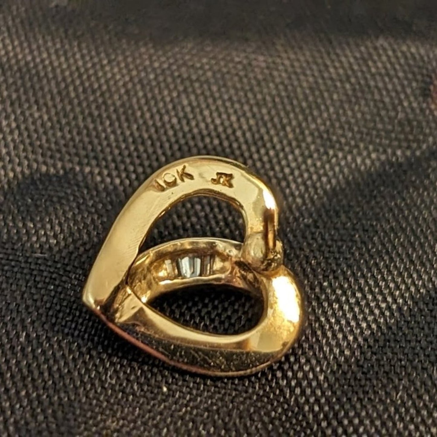 10k Open Heart Baguette Diamond Post Earrings NWOT