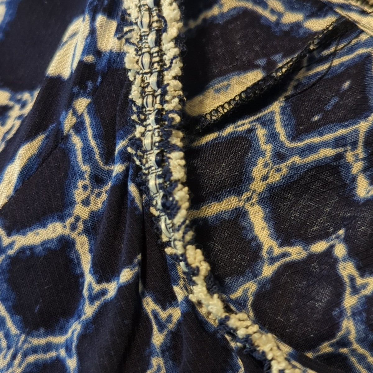 BB Dakota Blue Tie Dye Look Boho Top W/ Fringe Detailing and Tassel Ties Sz M