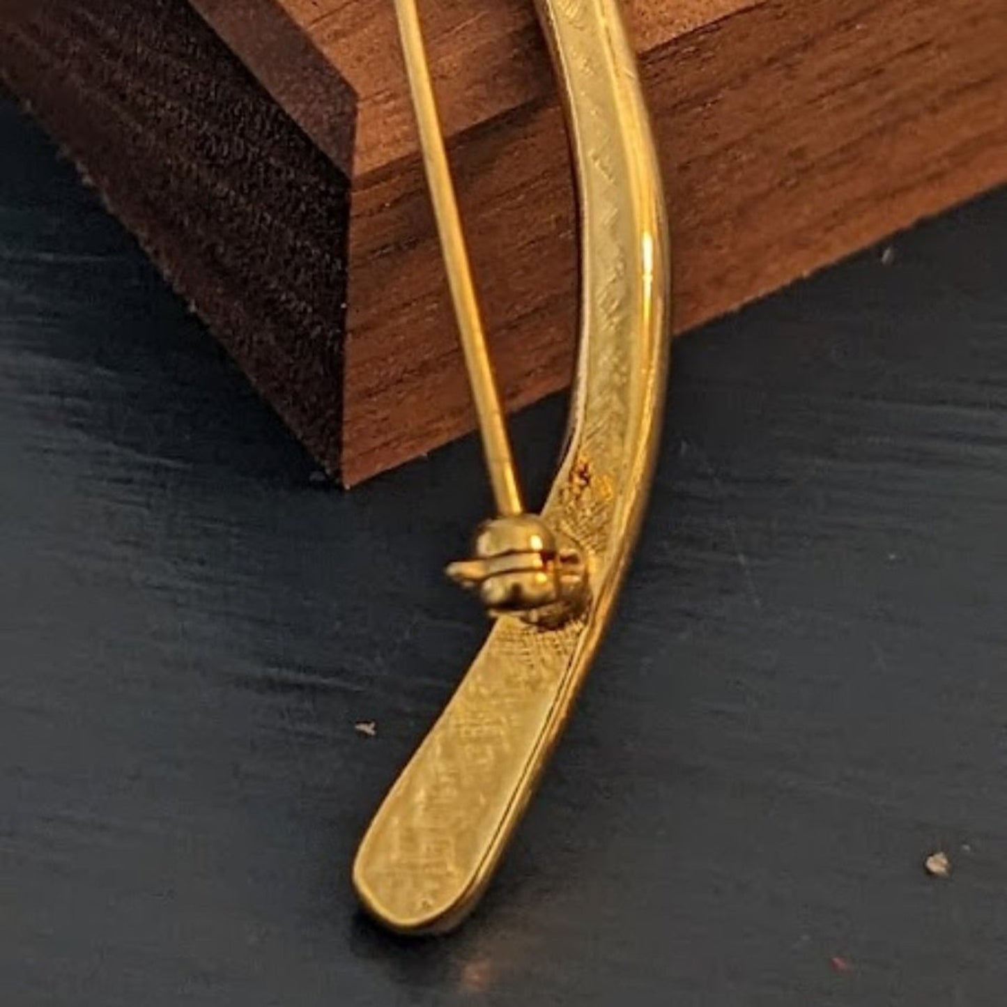 Vintage Avon Gold Tone Calla Faux Pearl Lily Brooch