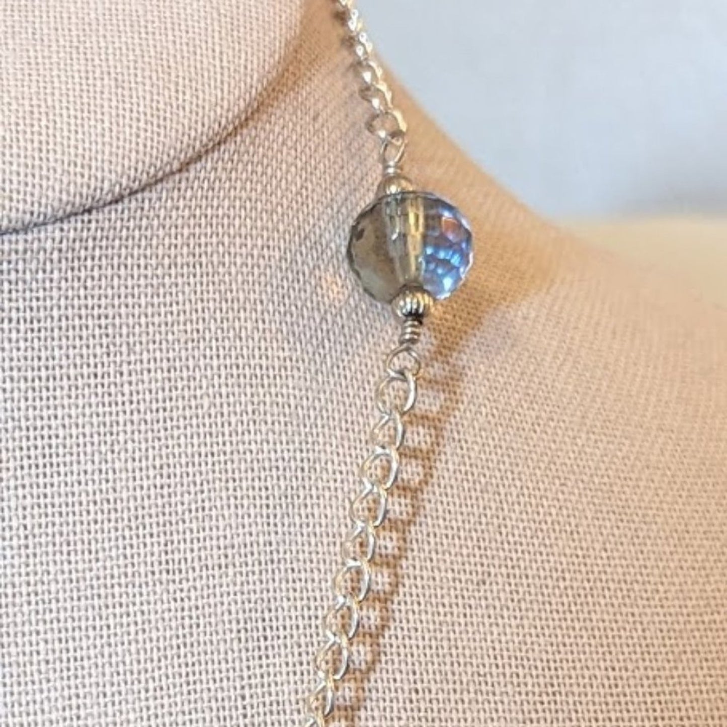 Cut Out Diamond Shape Pendant Blue AB Crystal Beads Silver Tone Chain  Necklace
