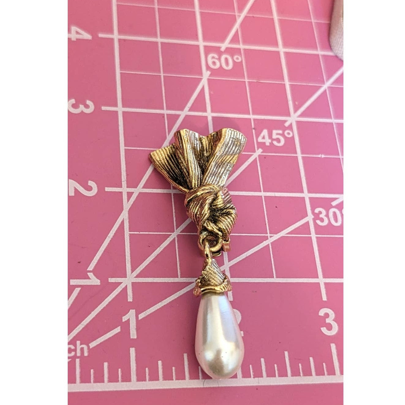Vintage 80s Knotted Fan & Faux Teardrop Pearl Drop Clip On Bold Statement Earrings