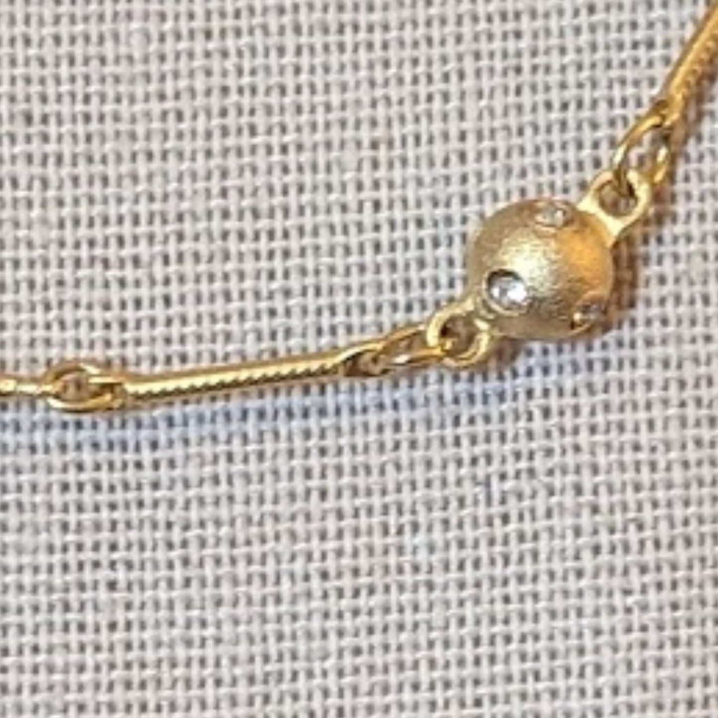 Unbranded Gold Tone Bar Chain Link Crystal Set Satin Ball Necklace