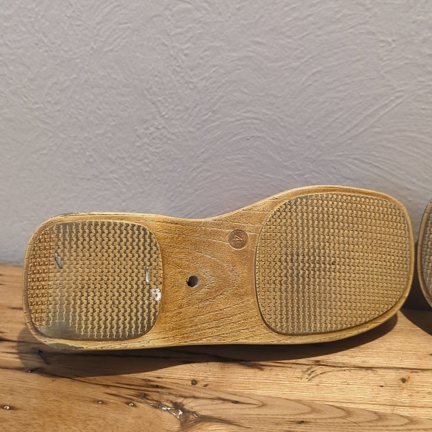 Tsonga Made in Africa Salmon Color Two Leather Strap Slide Sandal Size US 6.5