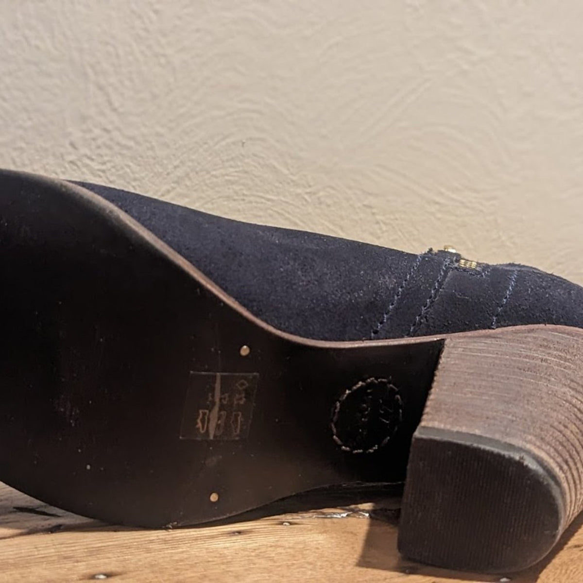 BODEN Women's Size 10.5" (EU 42) Navy Suede Side Zip Bootie with Cuban Heel