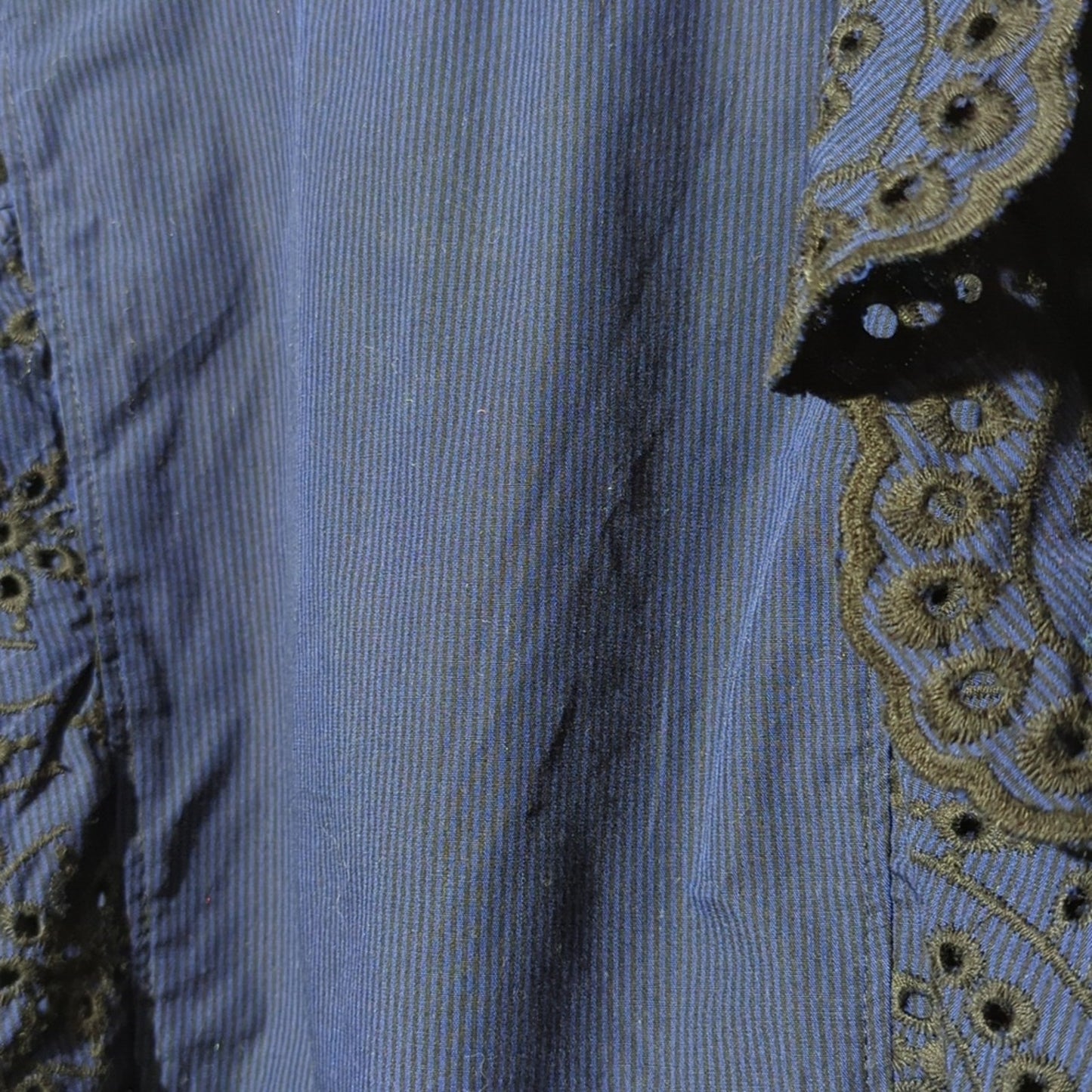 Amaryllis Navy/Black Striped Eyelet Ruffle Bell Sleeve Blouse Women's Sz S/M
