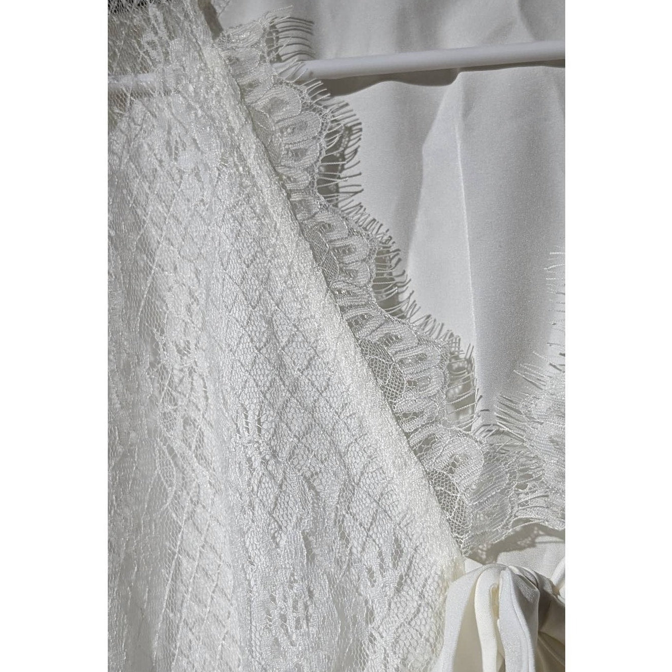 Unbranded White Lace Long Sleeve Tie Front Elastic Waist Blouse Womens Sz XL