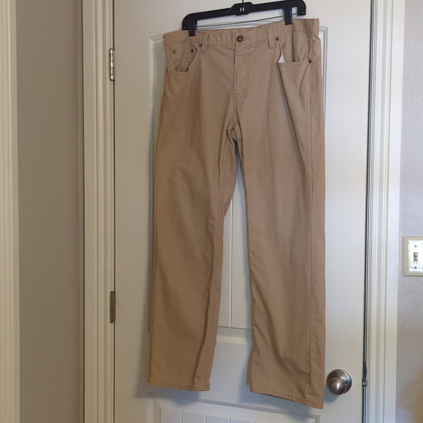 Urban Pipeline Men's 36/30 Straight Leg Tan 100% Cotton Jean