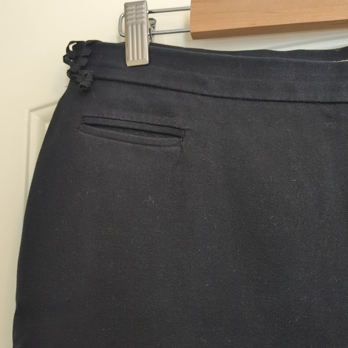 Jones New York Black Stretch Jean/Pant Women's Size 16 Length 29"