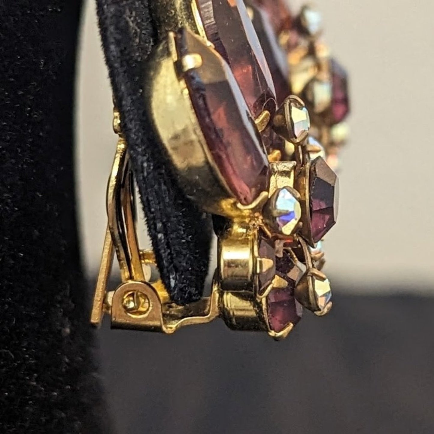 Rare Find. Vintage Juliana Vintage Purple/Mauve Clip On earrings