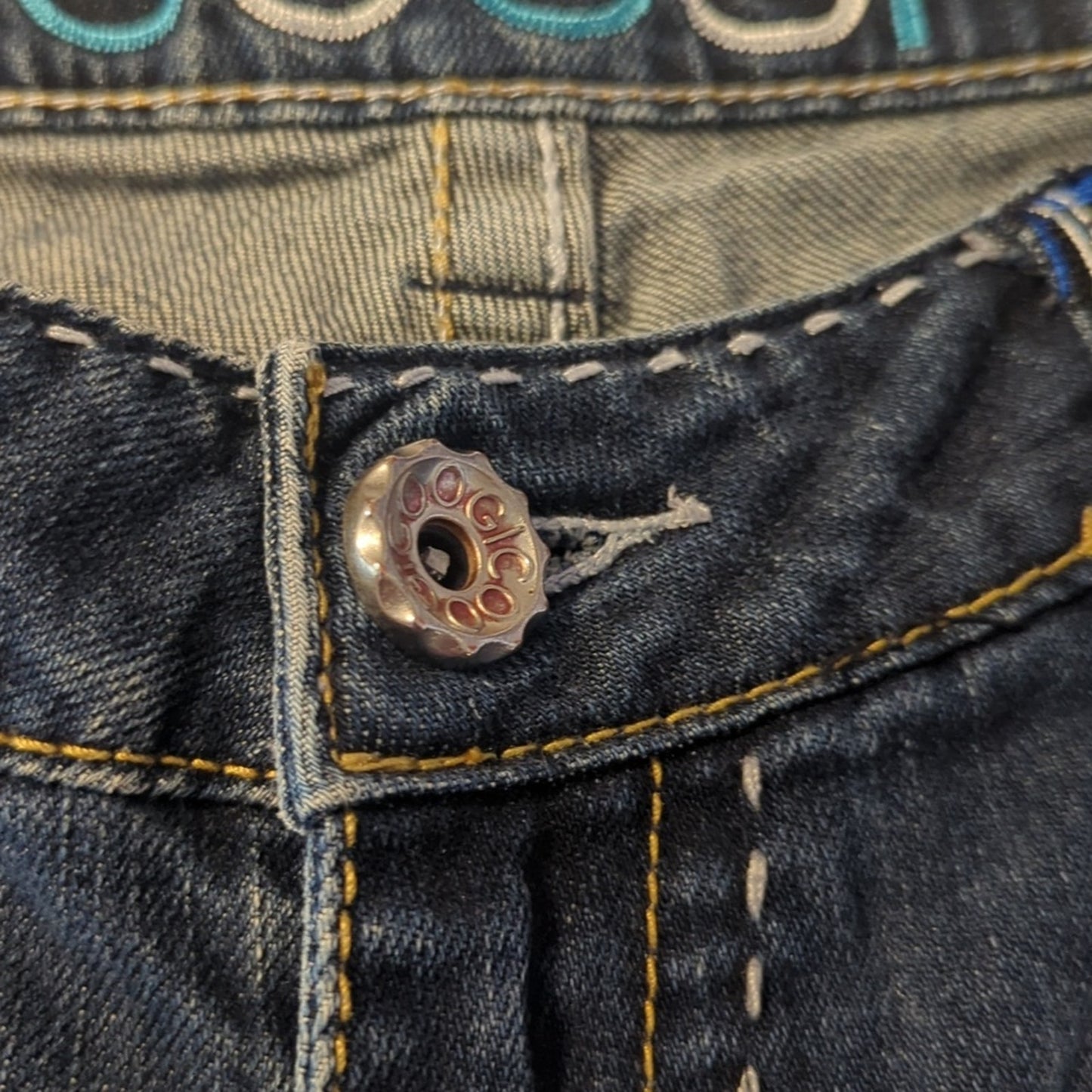Coogi Y2K Blue Denim Embroidered Pocket Jeans Women's Size 16