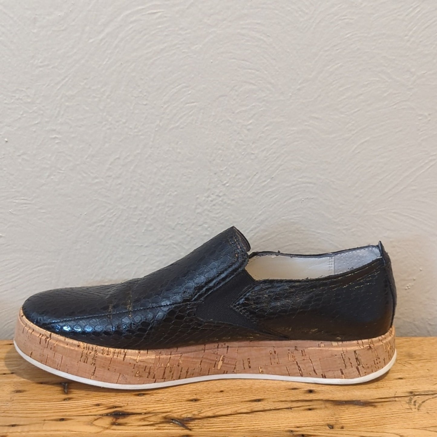Franco Sarto Daine 2 Slip On Cork Heel Black Snake Leather Sneaker Women Sz. 8.5