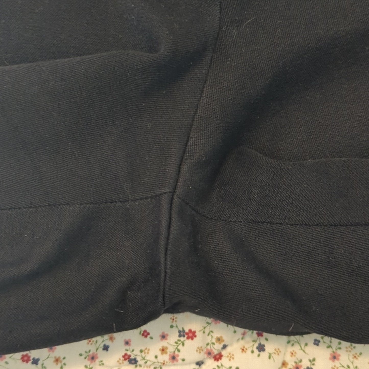 Jones New York Black Stretch Jean/Pant Women's Size 16 Length 29"