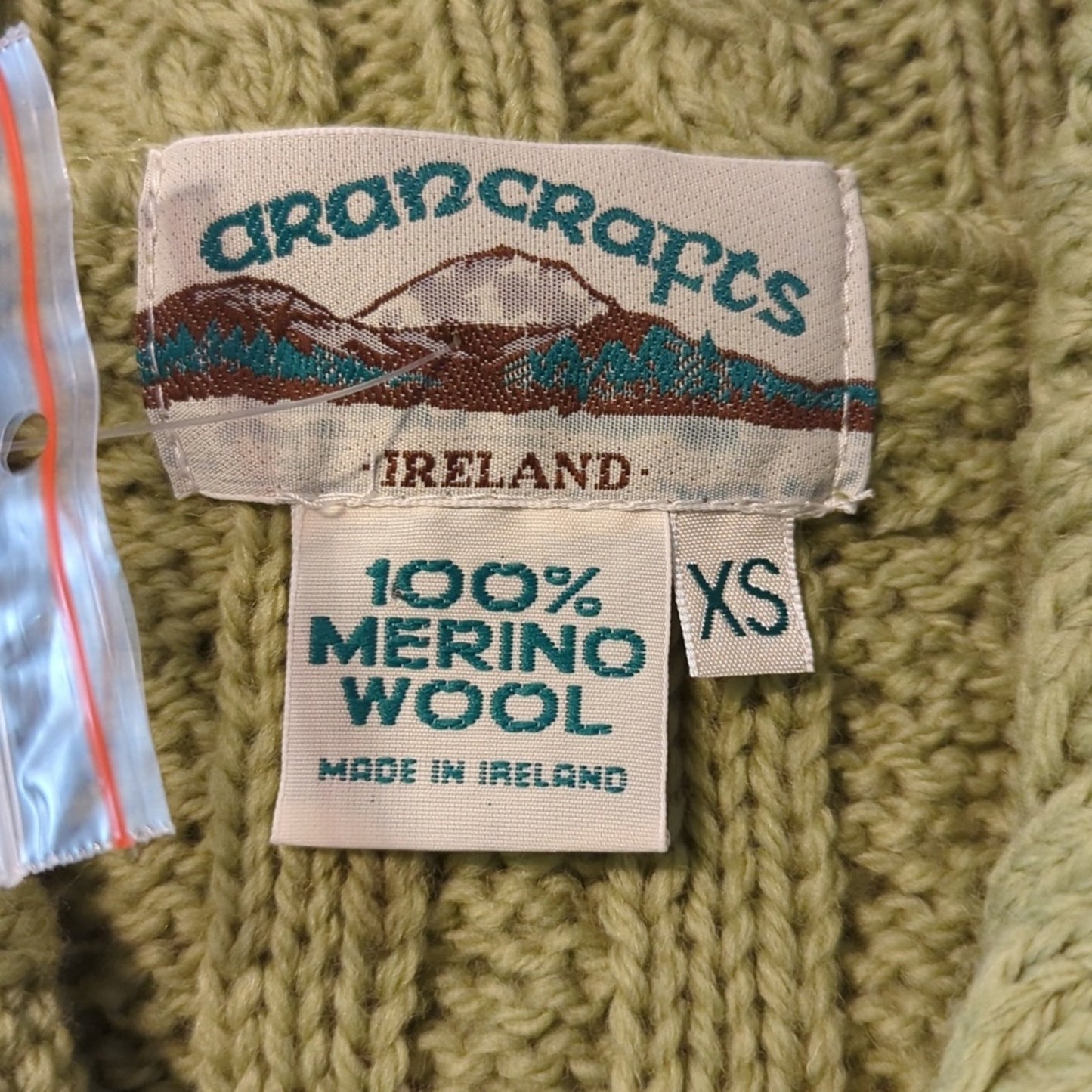 Aran Crafts Ireland Green Luxury Button Up Hand Knit Cabled Cardigan Women Sz XS