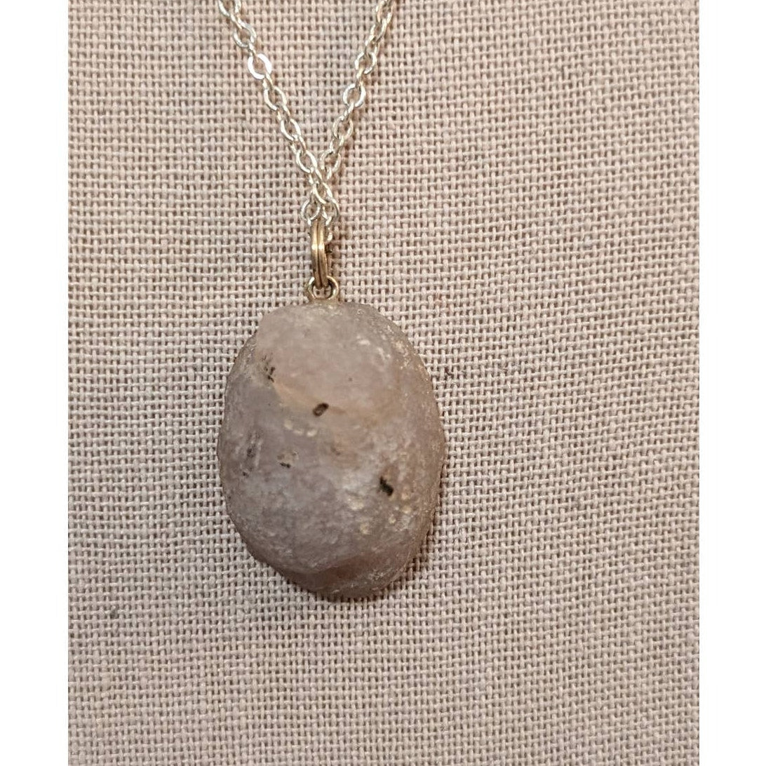 Druzy Quartz Geod Pendant on Silver Tone 18" Chain Necklace
