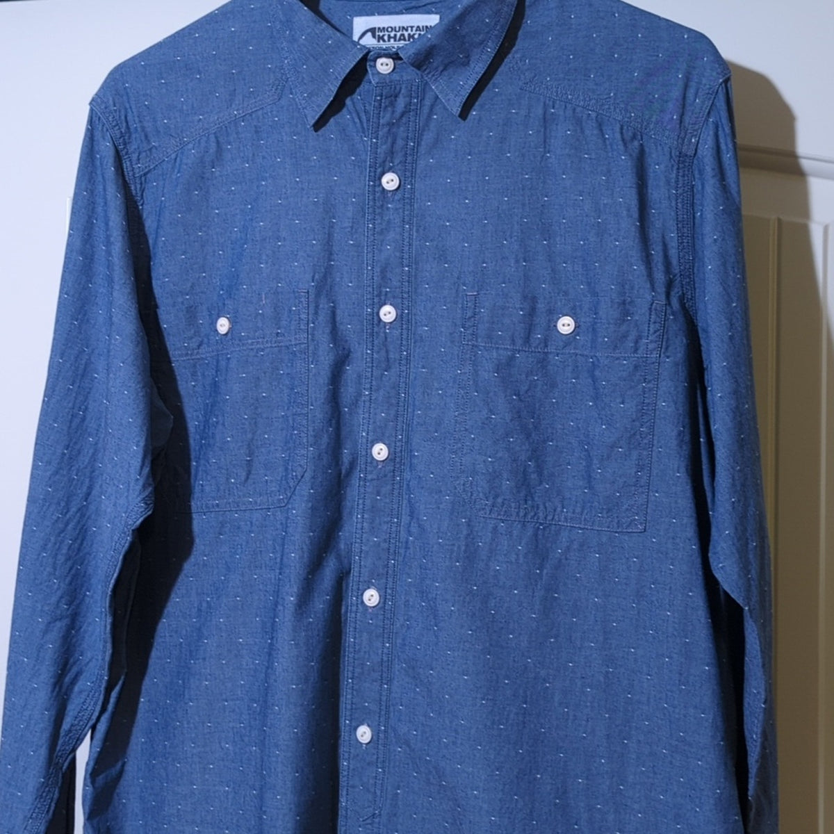 Mountain Khakis Chambray White Dot Button Down Shirt Women's Size Medium