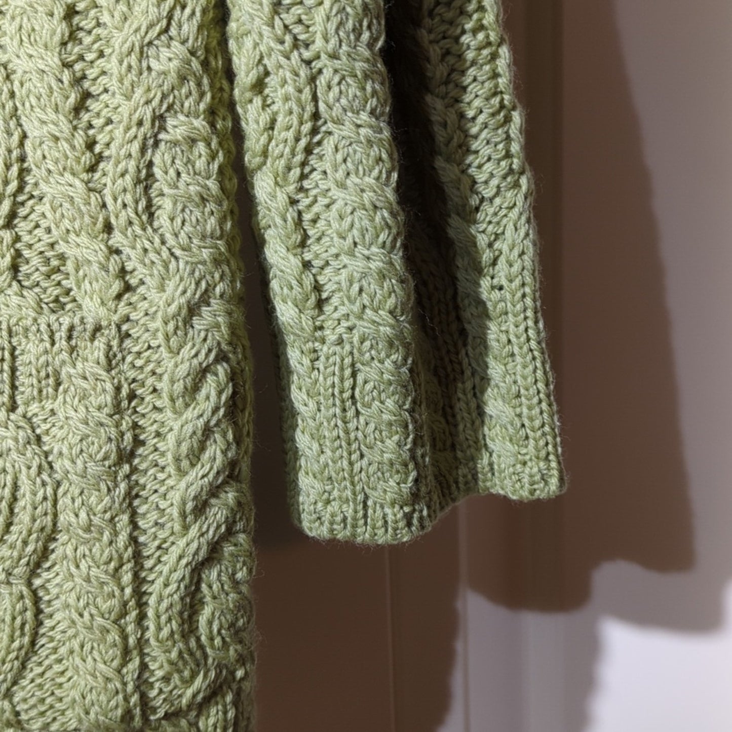 Aran Crafts Ireland Green Luxury Button Up Hand Knit Cabled Cardigan Women Sz XS