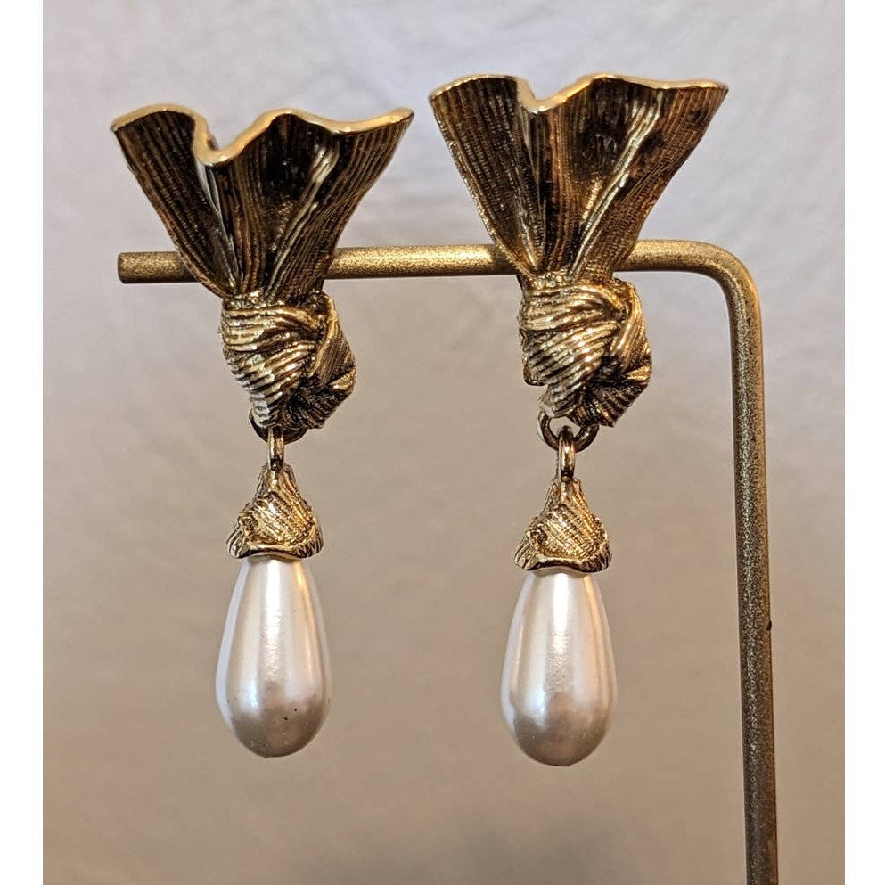 Vintage 80s Knotted Fan & Faux Teardrop Pearl Drop Clip On Bold Statement Earrings