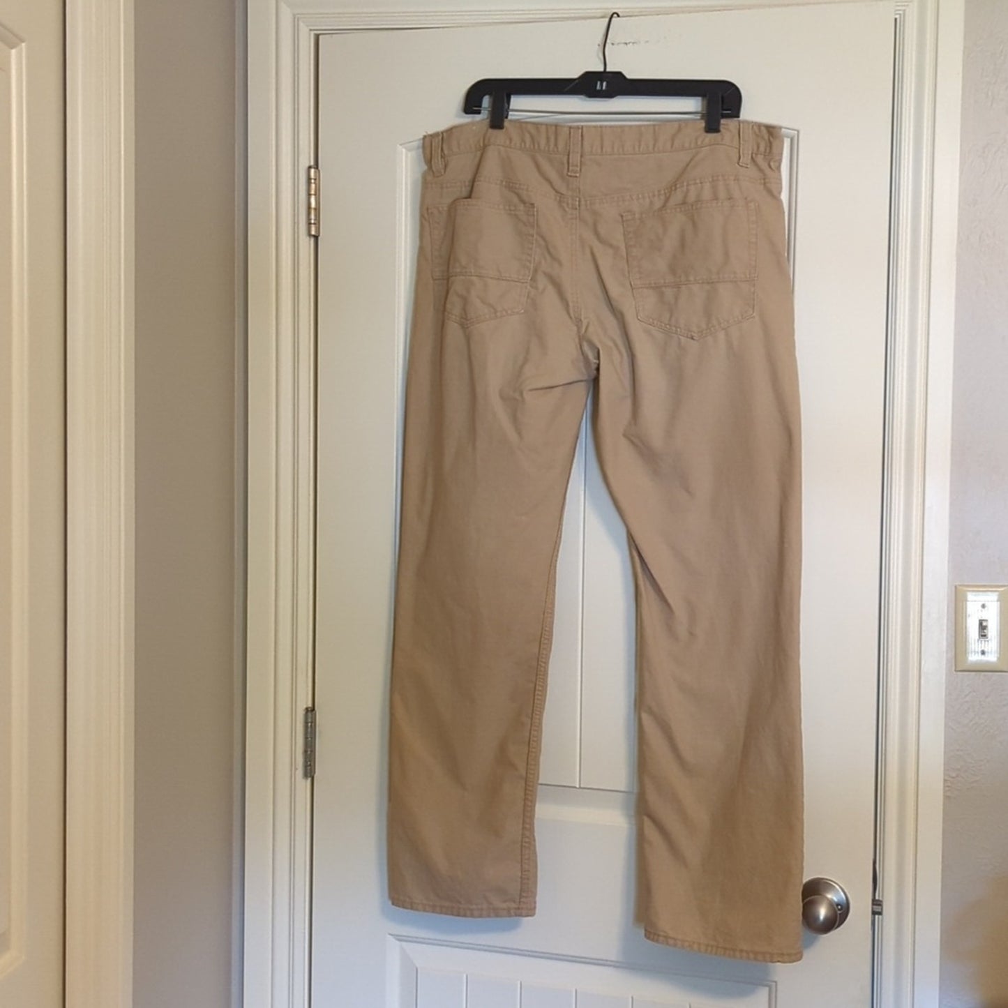 Urban Pipeline Men's 36/30 Straight Leg Tan 100% Cotton Jean