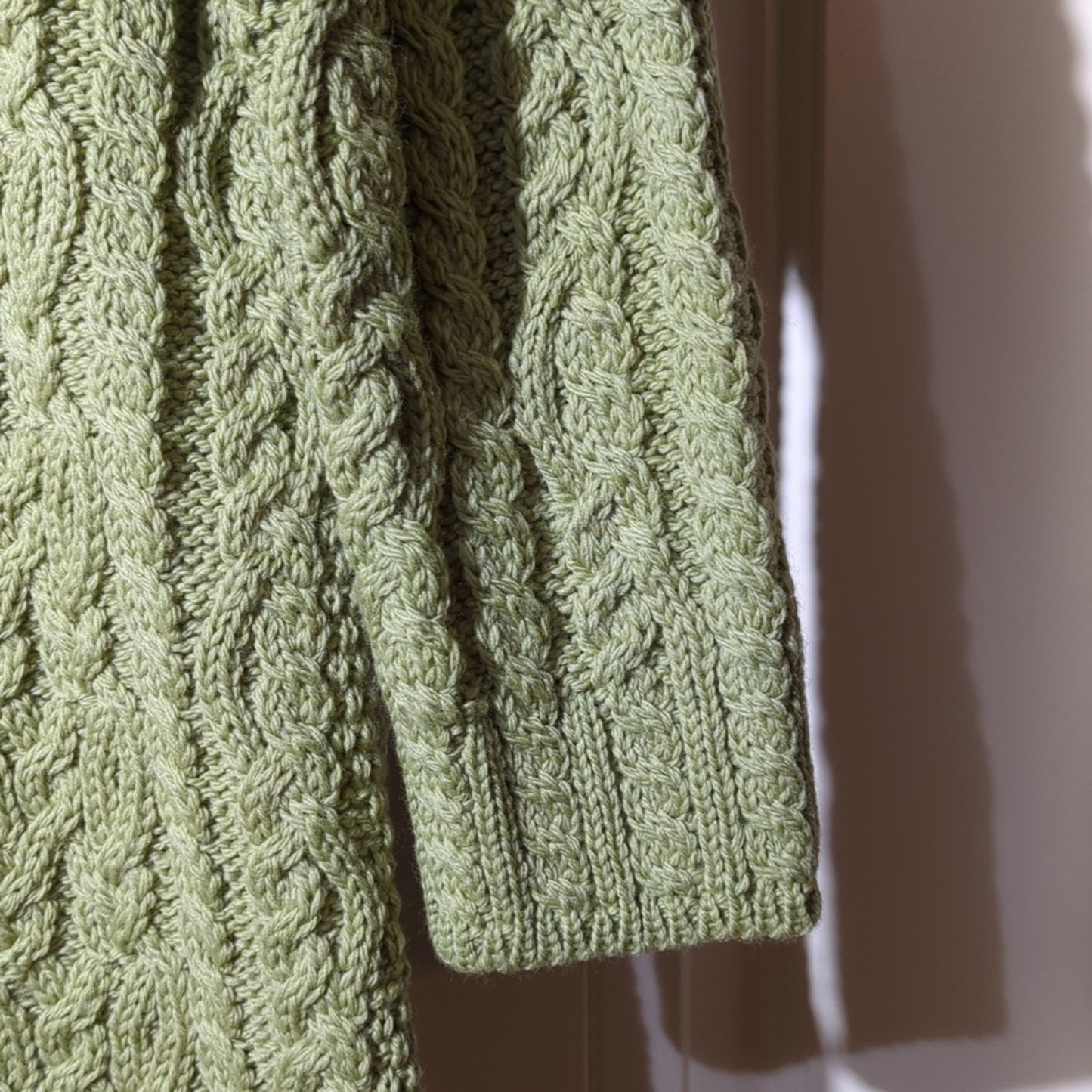 Aran Crafts Ireland Green Luxury Button Up Hand Knit Cabled Cardigan Women Sz XS