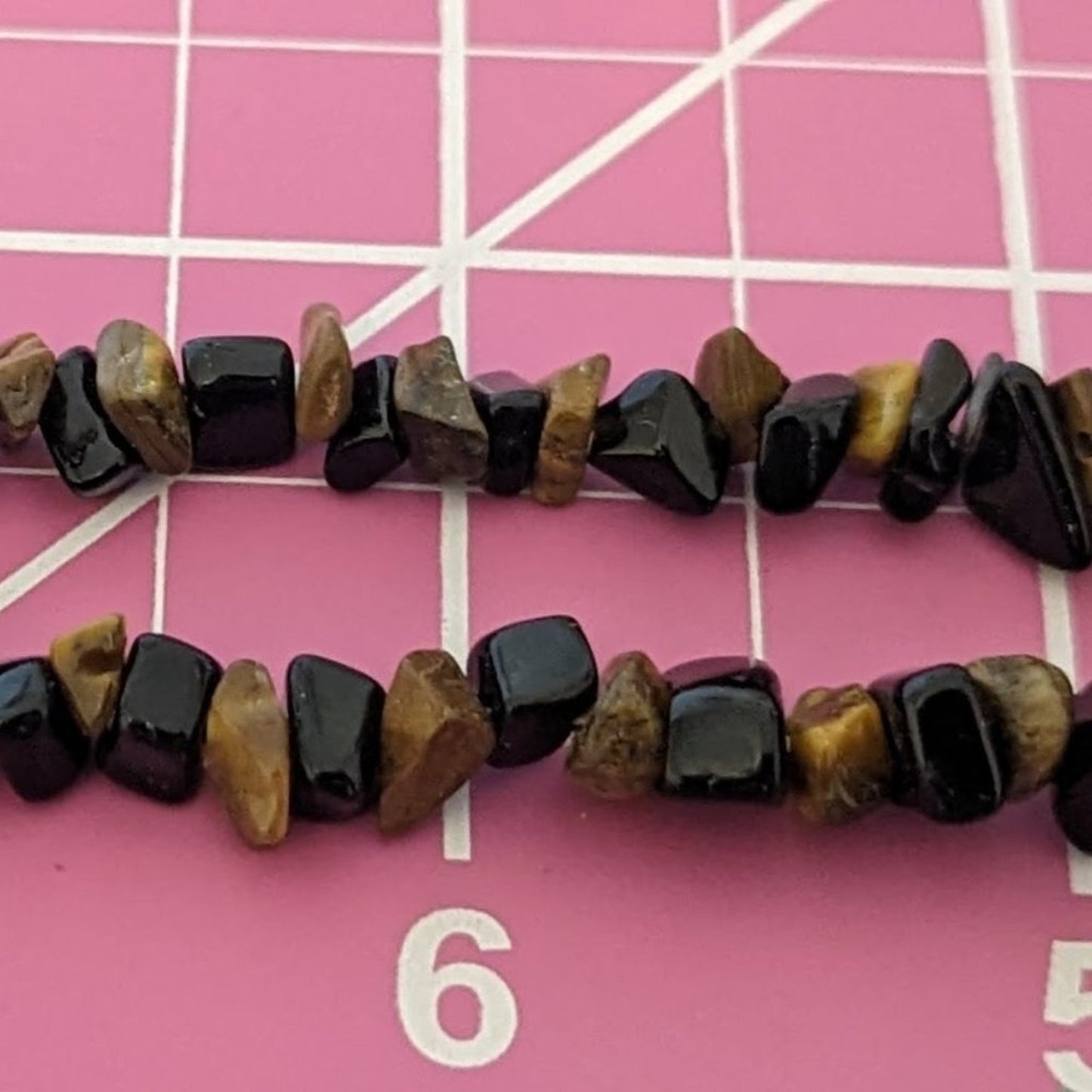 Vintage Tiger's Eye and Black Stone Chip Necklace