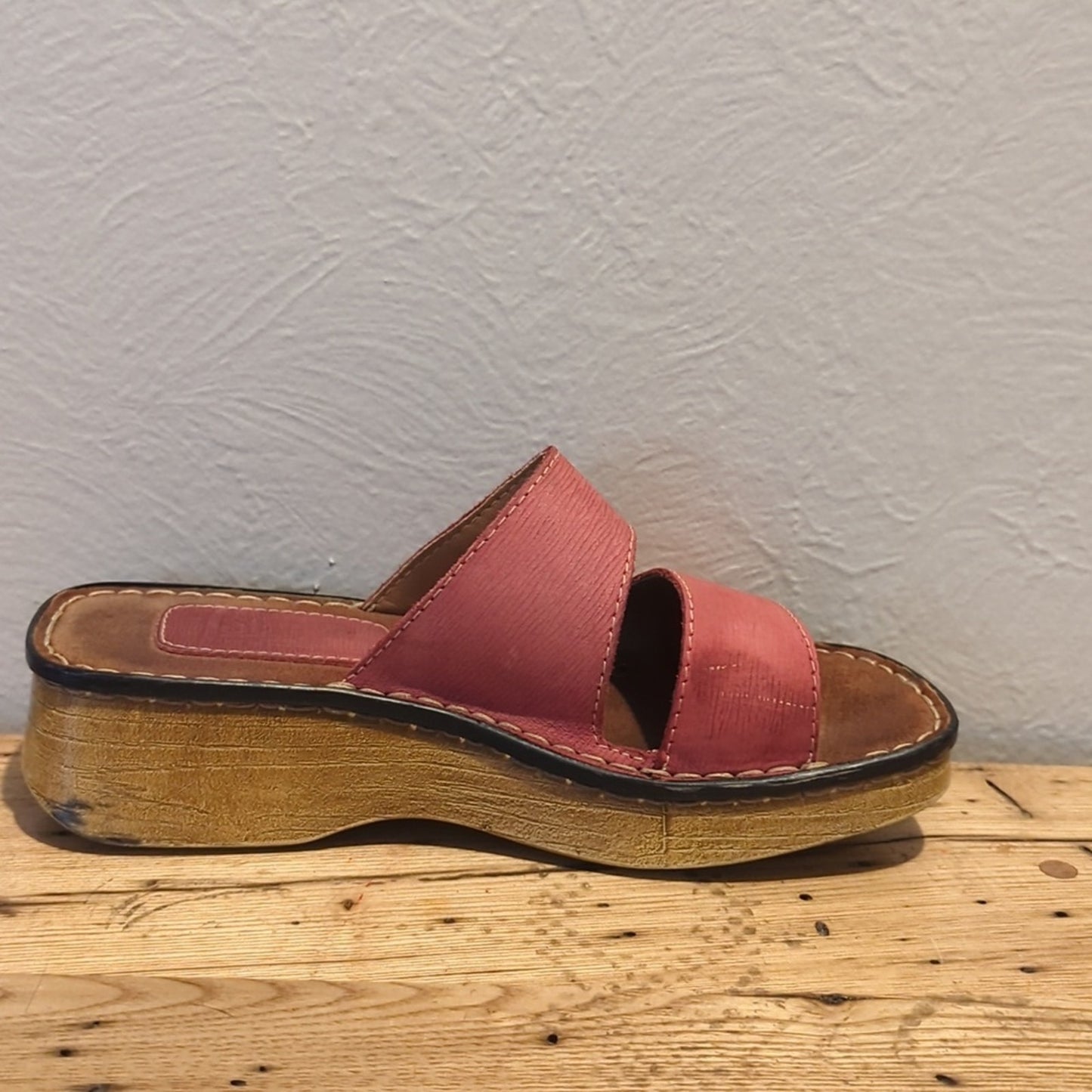 Tsonga Made in Africa Salmon Color Two Leather Strap Slide Sandal Size US 6.5