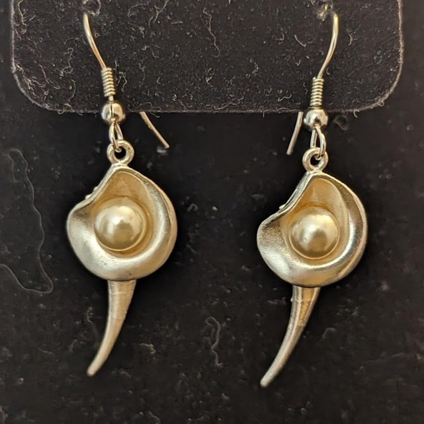 Vintage Silver Calla Lily Pearl earrings