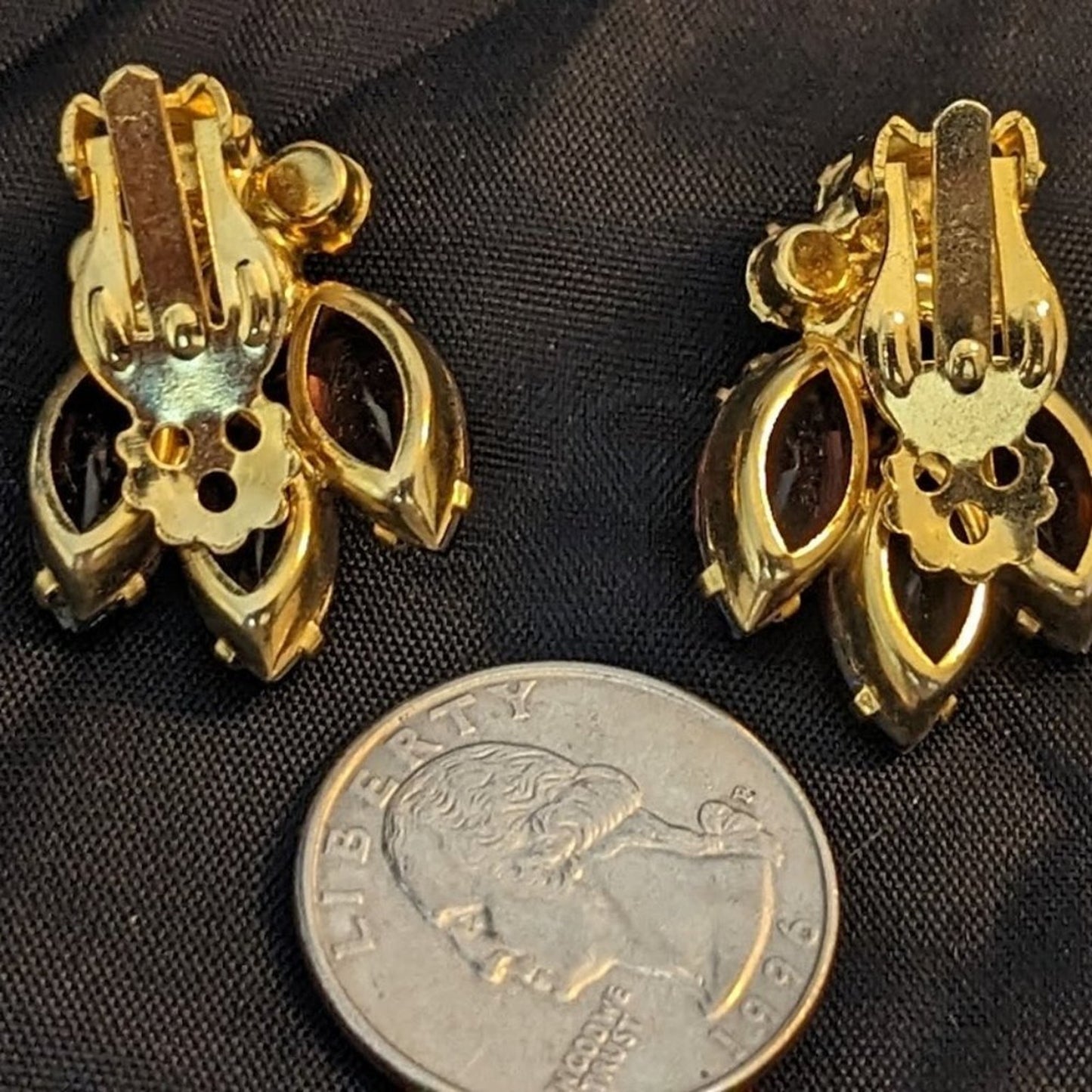 Rare Find. Vintage Juliana Vintage Purple/Mauve Clip On earrings