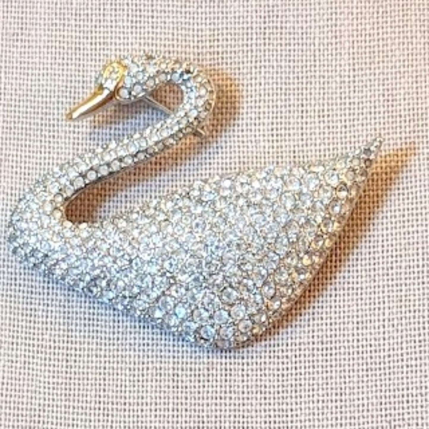 Swarovski Swan Brooch from before 2000 -- Vintage